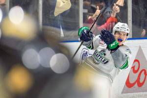 Streaking Thunderbirds harvest Wheat Kings in shootout