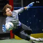 Stars look to clinch playoff spot against Comets