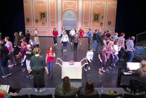 Heavier Than Air Family Theatre Co. to perform ‘Beauty And The Beast’