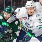 Silvertips deny Thunderbirds, take 2-1 series lead