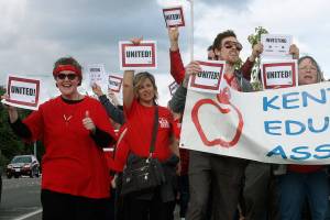 Kent teachers plea for better pay