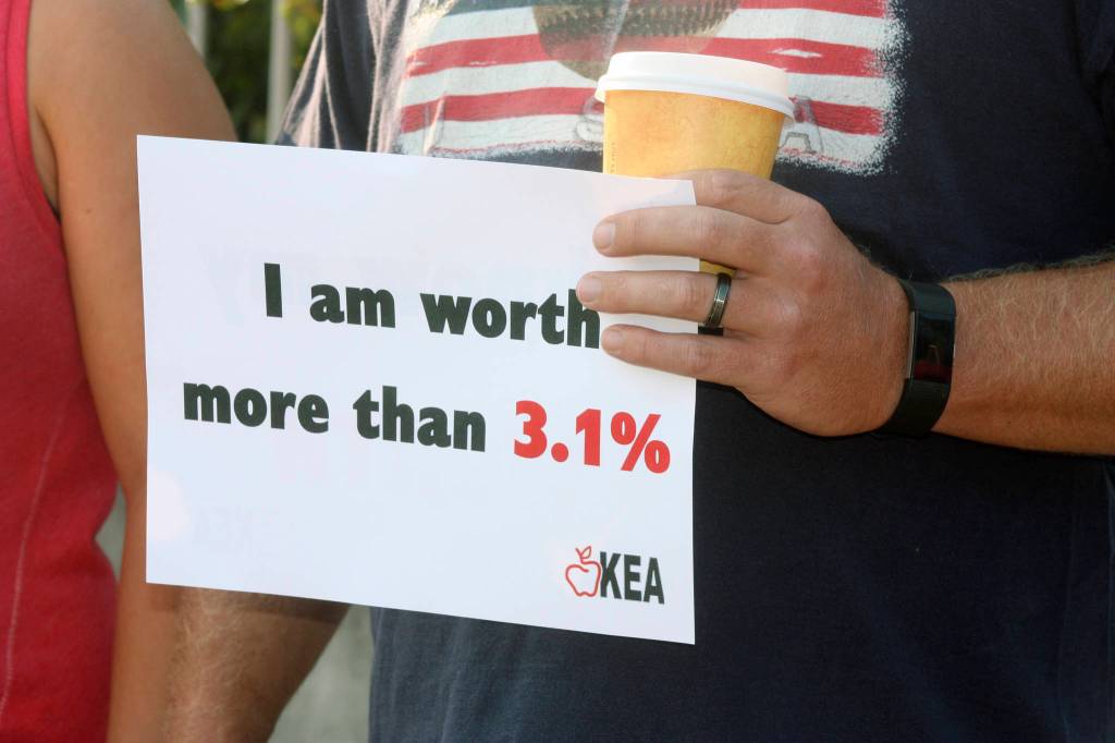 Sign of negotiation time. MARK KLAAS, Kent Reporter