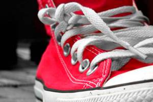 Swim team conducts shoe drive; Pugerudes accepting donations