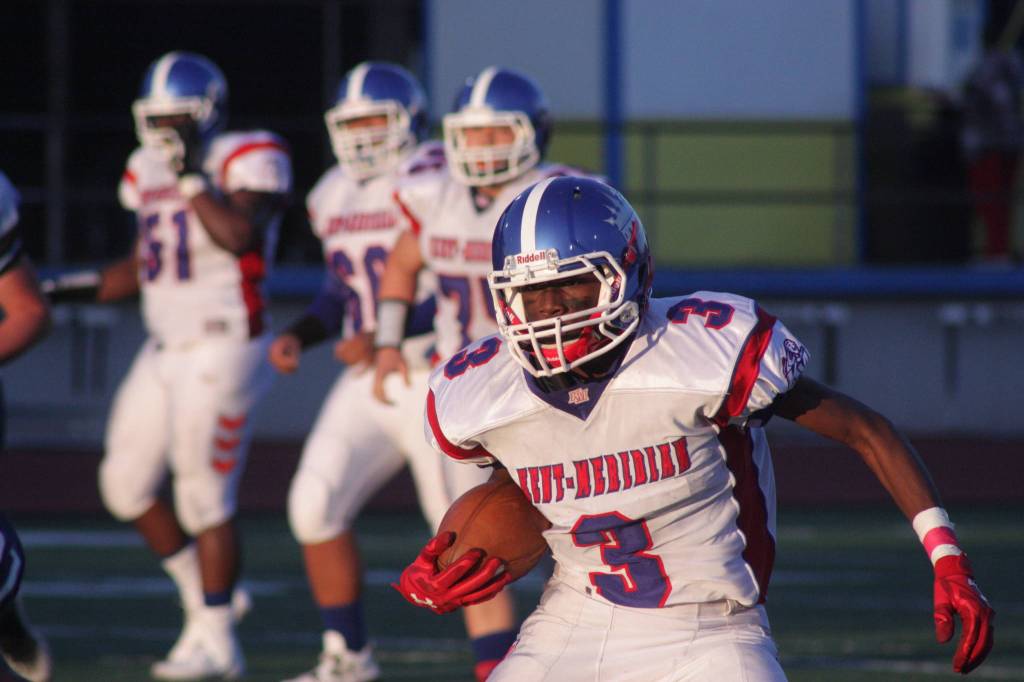 The Royals Jordan Wigfall runs into the clear after catching a pass against Mount Rainier in an NPSL game Friday at Highline Stadium in Burien. MARK KLAAS, Kent Reporter