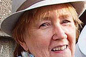 Kent Senior Center manager Lea Bishop dies after fight with cancer