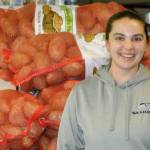 For Jeniece Choate, the executive director of the Kent Food Bank, the work is never done in answering the call to help feed the hungry. No two days are the same, she said. We are able to help people when they come in the door. They need food, we are able to send them out with food. STEVE HUNTER, Kent Reporter