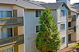 Companies purchase Kent’s Waterford at the Lakes Apartments for $83.2 million