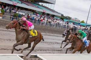 Unmachable prevails in the Washington Cup Juvenile Colt & Gelding. COURTESY TRACK PHOTO