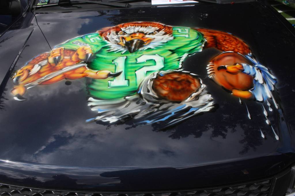 Fans flock to Kent’s Hawktoberfest