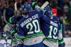 Thunderbirds battle but fall to Rockets