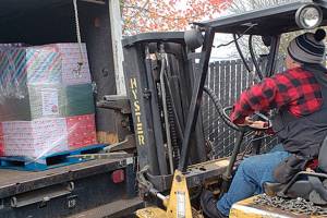 Kent Turkey Challenge raises $16,762, collects 10,573 pounds of food