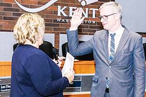 Gipe sworn in as new Kent Municipal Court judge