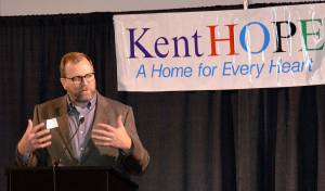 Jeff Lilley, then president of the Seattles Union Gospel Mission, speaks to the gathering at the 2017 KentHOPE benefit dinner. COURTESY FILE PHOTO, KentHOPE