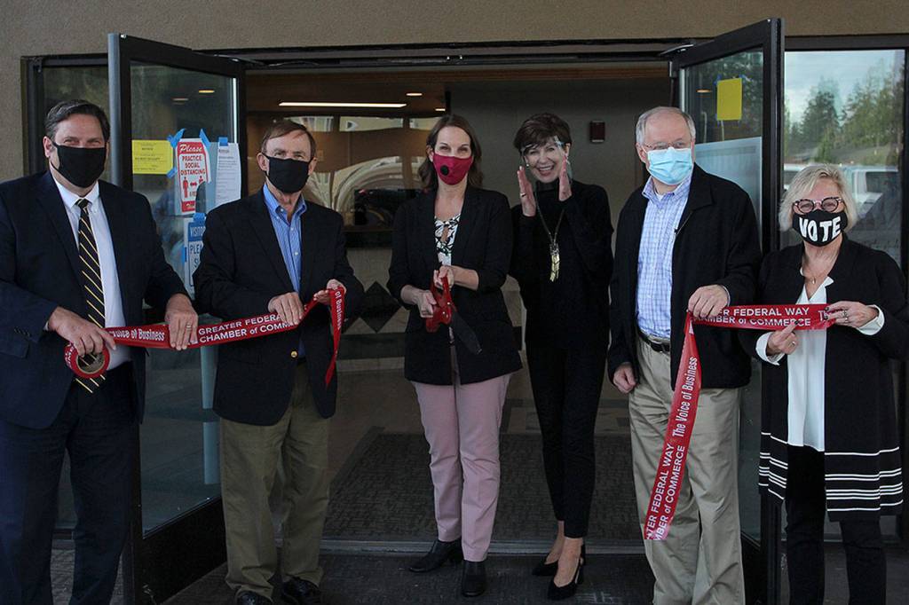 From left: Mayor Jim Ferrell, King County Councilmember Pete von Reichbauer, FUSION Executive Director Robin O'Grady, FUSION Founder Peggy LaPorte, former Speaker Frank Chopp and Sen. Claire Wilson at the ribbon cutting ceremony on Oct. 8 Olivia Sullivan/the Mirror