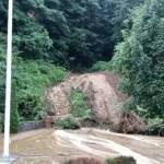 Water used to fight the fire Aug. 17 at a Tukwila apartment complex floods down the side of hill creating landslide concerns. (screenshot from video posted by ZONE3PIOs Twitter account)