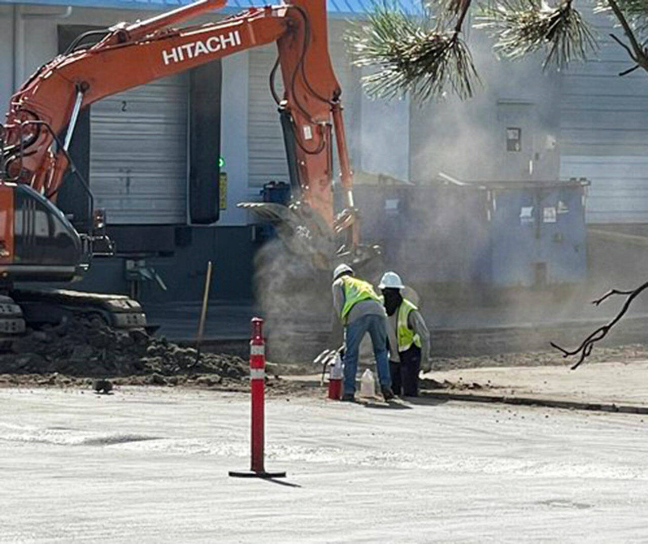 Puget Sound Energy crews respond to a natural gas leak Tuesday morning, Aug. 30 in the 18500 block of 80th Court South in Kent. Crews stopped the leak. COURTESY PHOTO, Puget Sound Fire