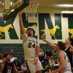 Kentridge senior Dorian Thomas goes up for a lay up against Union in the second half. Photos by Ben Ray/The Reporter