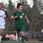 Kentridge senior Daniel Vargas looks to make a run in the first half against Decatur. Ben Ray / The Reporter
