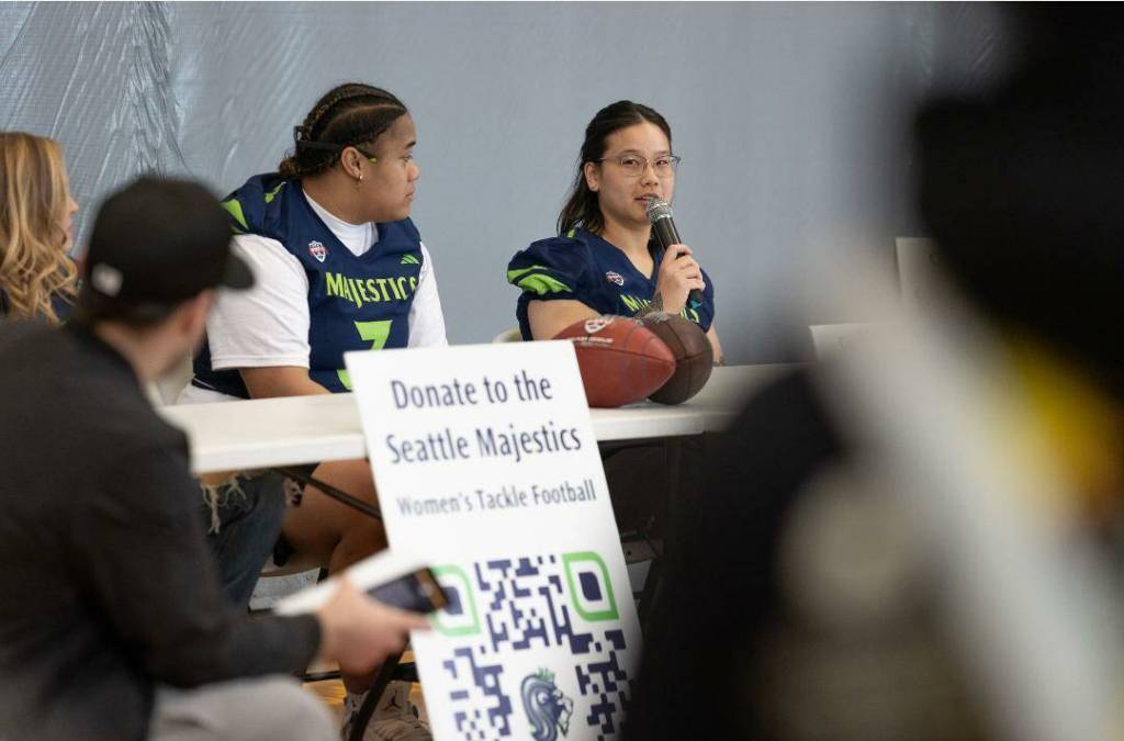 Samantha Mendez speaks to fans and media in Federal Way. Photo Provided by Rodney McCurry