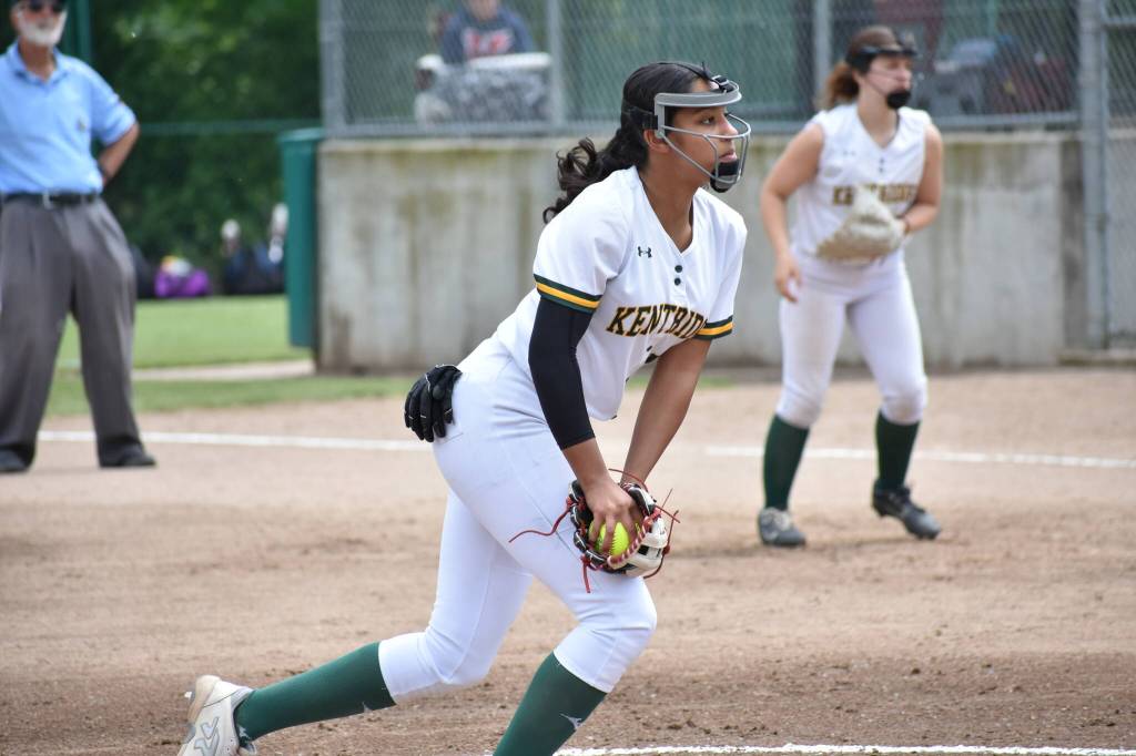Jozi Thompson in the middle of her motion against Kennedy Catholic. Ben Ray / The Reporter