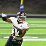Kentlake RB Darius Suggs had a solid day with the ball in his hand against Todd Beamer. Ben Ray / The Reporter
