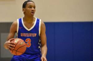 Sebastian Arius brings the ball up the floor for Auburn Mountainview in a Dec. 17 game vs. Federal Way High School. Ben Ray / Sound Publishing