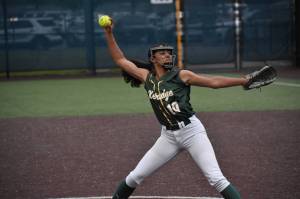 Jo Thompson pitches against Auburn Riverside. Ben Ray / The Reporter
