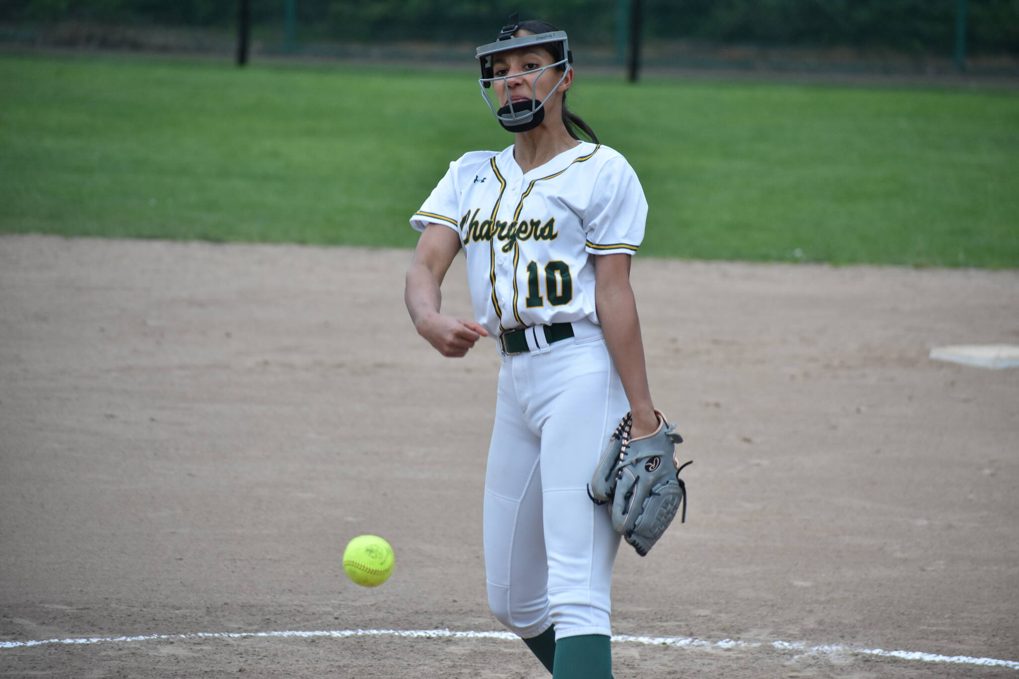 Ben Ray / The Reporter
Jozi Thompson pitching against Interlake.