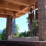 Metal work outside the entrance to the Snoqualmie Casinos hotel, Aug. 8, 2025. (Grace Gorenflo/Valley Record)