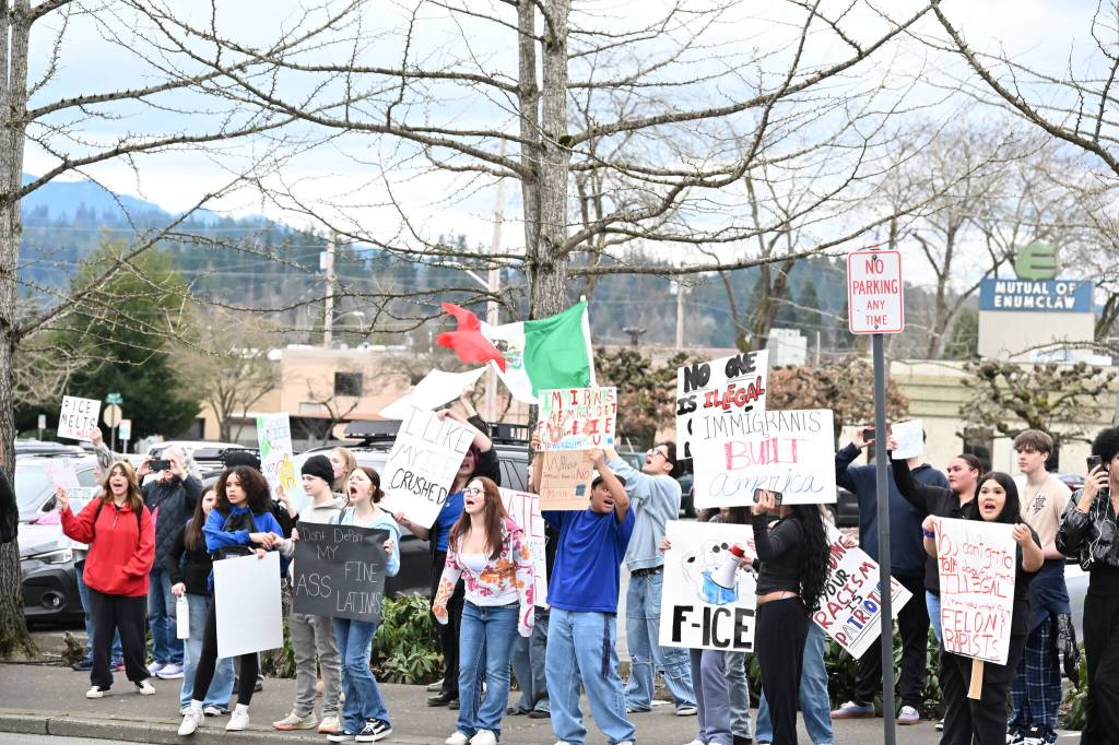 Photo by Ray Miller-Still